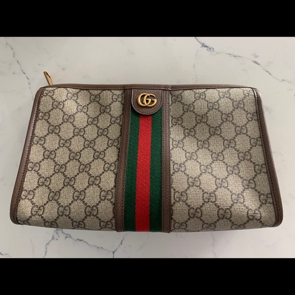 Gucci Handbags - NWOT Gucci Ophidia GG toiletry case